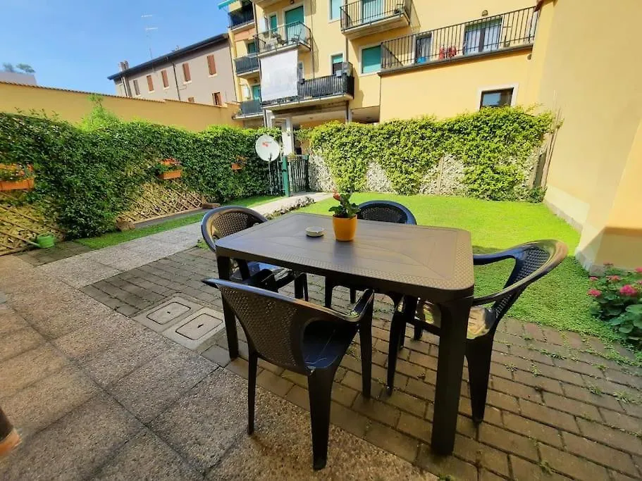 アパート ヴェローナLa Casa Di Davide Con Giardino E Garageアパートメント