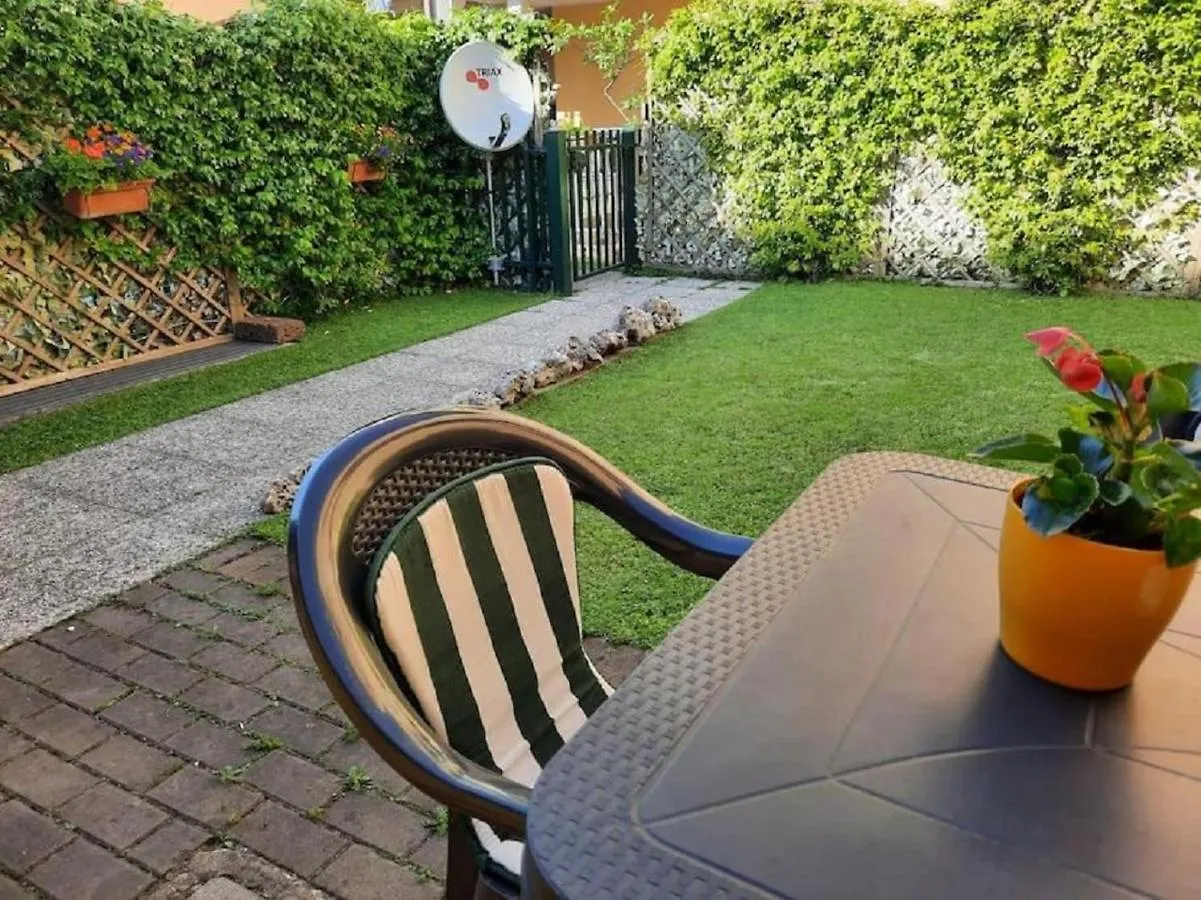 Appartamento La casa di Davide con giardino e garage Verona
