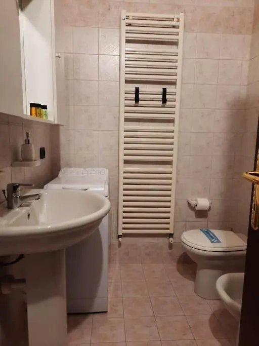 Appartamento La casa di Davide con giardino e garage Verona Italia