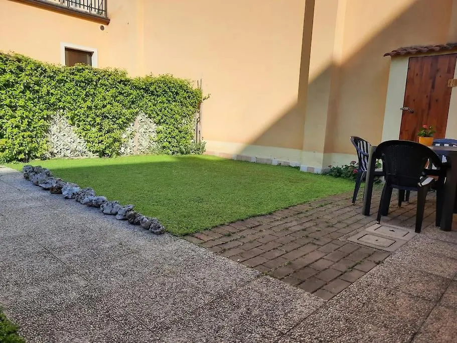 Appartamento La casa di Davide con giardino e garage Verona