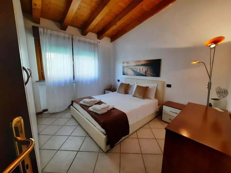 Appartamento La casa di Davide con giardino e garage Verona
